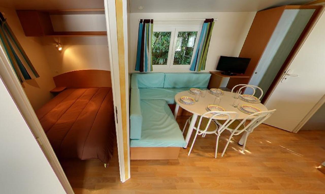 Hotel Camping Le Dauphin Saint-Georges-de-Didonne Exterior foto